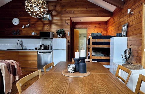 Kangaroo Valley Cabin | Cosy Cabin, Kangaroo Valley Golf Resort- Wildlife