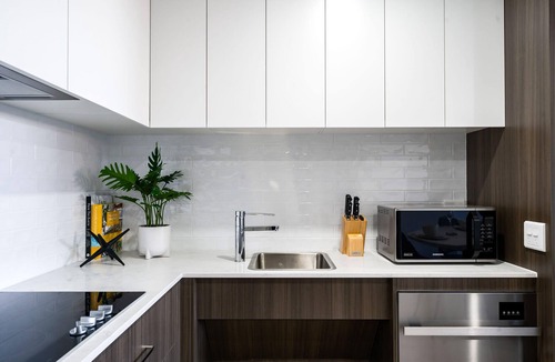 Kellyville Apartment | Cosy in Kellyville With Balcony and Parking