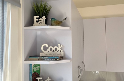 Kiama House | COTTAGE ON PARK: Backs onto Park, leads to Beach