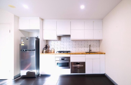 Alexandria Apartment | Cozy 1BR Retreat in the Heart of Alexandria
