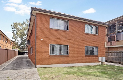 Cabramatta Apartment | Cozy 2-Bedroom Retreat with Parking in Cabramatta
