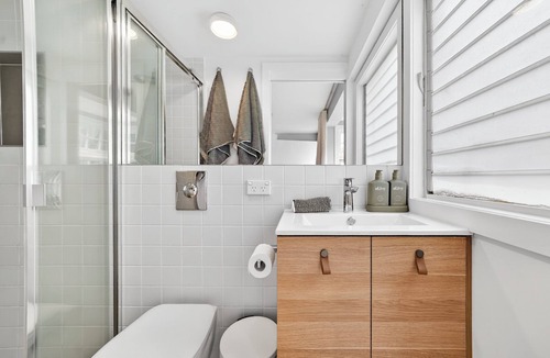 Neutral Bay Apartment | Cozy City Studio I Perfect for couples