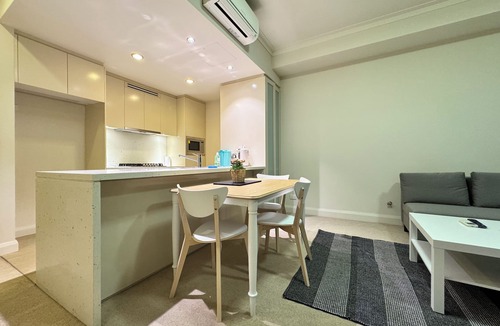 Rhodes Apartment | Cozy Entire Retreat home in Rhodes Free parking