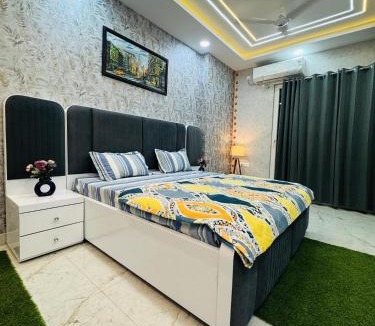 Greater Noida Hotel | Cozy Hideout