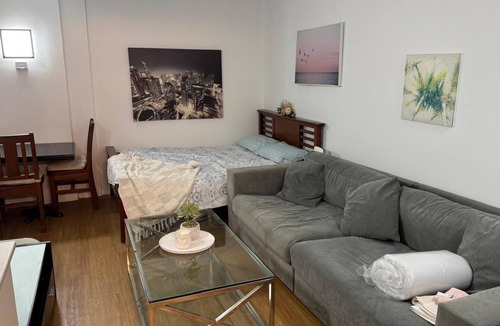 Bondi Apartment | Cozy Private Bondi Beach Studio with Beautiful View
