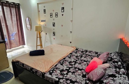 Pune Apartment | Cozy Studio - IT Hubs - Airport - Self Check-in - Riverview