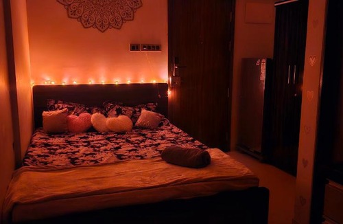 Pune Apartment | Cozy Studio - IT Hubs - Airport - Self Check-in - Riverview