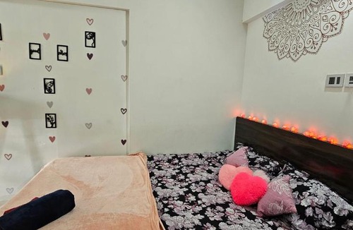 Pune Apartment | Cozy Studio - IT Hubs - Airport - Self Check-in - Riverview