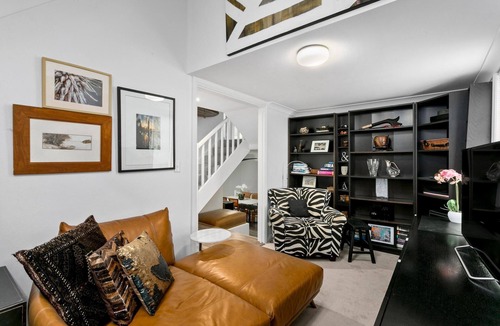 Cremorne House | Cremorne - BARIS - Bariston Avenue - Spacious 3BR Townhouse with Garden Near Cremorne Harbourside Parks