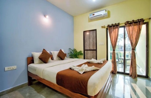 Baga Hotel | Crystal Bay Baga