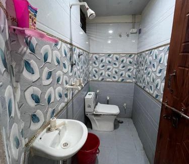 Mathura Hotel | Crystal Inn