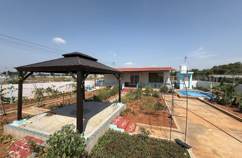 Hyderabad House | Cute farm with pool - 5 min from Ramoji film city