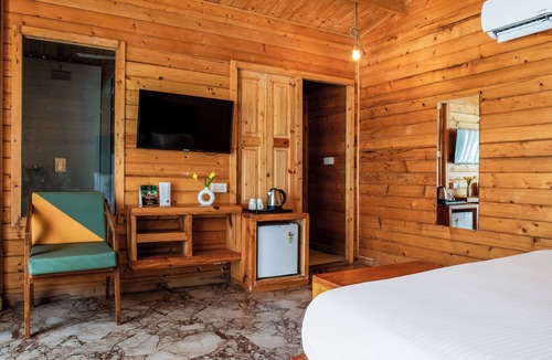Morjim Resort | DALLAS BEACH RESORTS