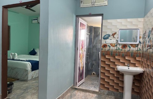 Bhubaneshwar House | Das & Das Hotel