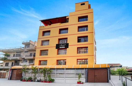 Allahabad House | Deluxe Banshi Bhawan