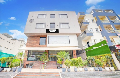 Bhopal House | Deluxe Hotel Ocean Breeze