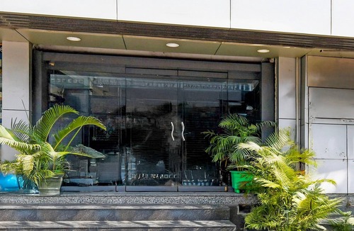 Raipur House | Deluxe Hotel Okasu Railway Station