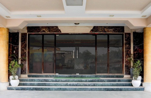 Gwalior House | Deluxe Hotel Shelter