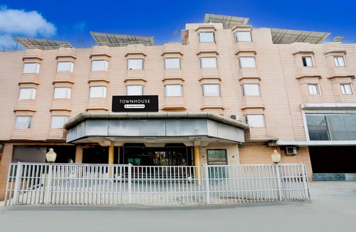 Gwalior House | Deluxe Hotel Shelter