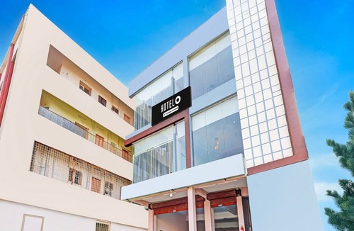 Vijayawada House | Deluxe Hotel Sri Vihaan Premium Rooms