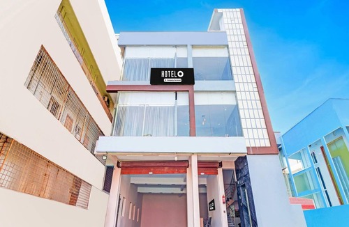 Vijayawada House | Deluxe Hotel Sri Vihaan Premium Rooms