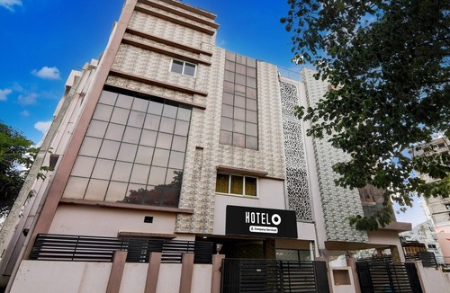 Bhubaneshwar House | Deluxe Luxury Stay Near Cosmopolis