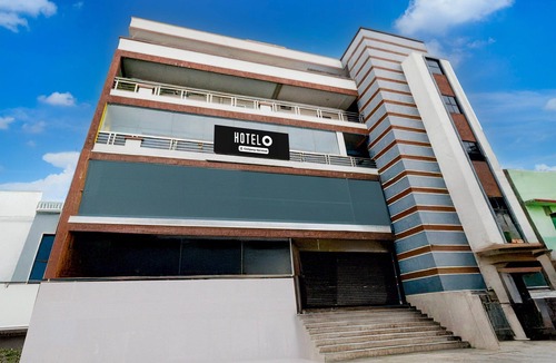 Hyderabad House | Deluxe Malkajgiri