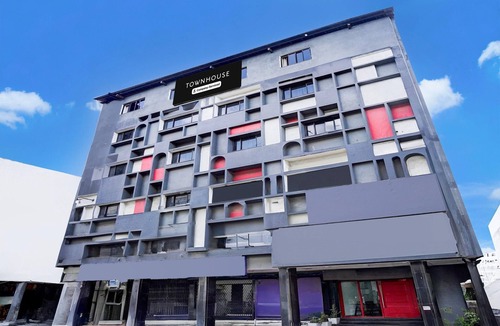 Nagpur House | Deluxe Nagpur Railway Orient Avenue