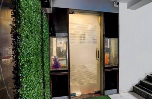 Surat House | Deluxe Room Adajan Sky Palace