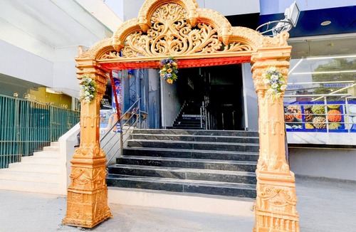 Hyderabad House | Deluxe Shree Srinivasa Hotel