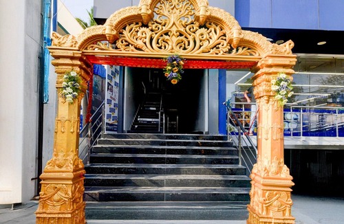 Hyderabad House | Deluxe Shree Srinivasa Hotel