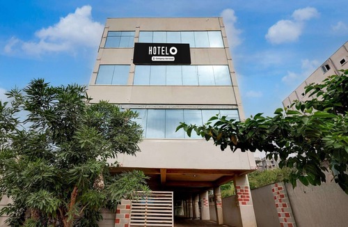 Benz Circle House | Deluxe Smart Stays