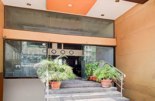 Hyderabad House | Deluxe Townhouse Narayanaguda Metro