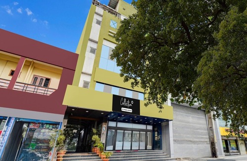 Gachibowli House | Deluxe With Twin Bed Delight Inn Gachibowli
