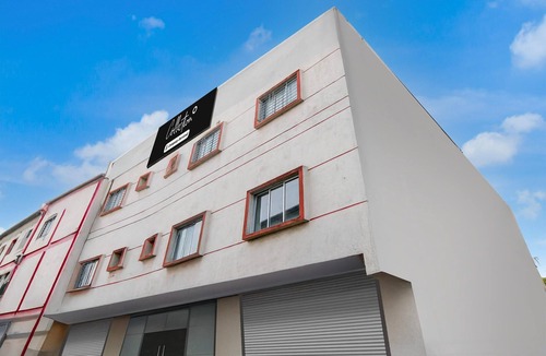 Joka House | Deluxecollection O Joka Industrial Plaza