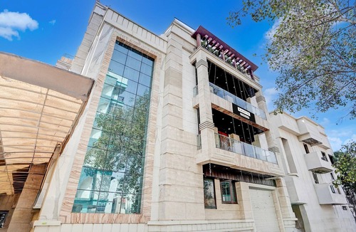 Kanpur House | Deluxehotel Shanti Kutir
