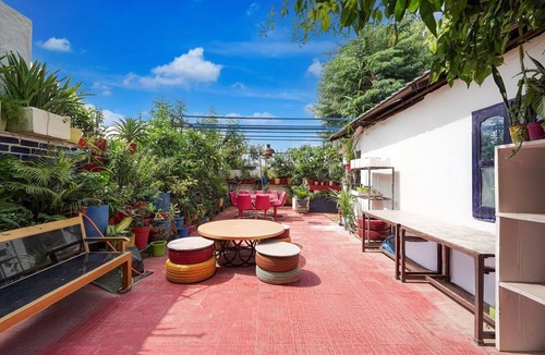 Uchiyarda House | DeluxeJannat Residency
