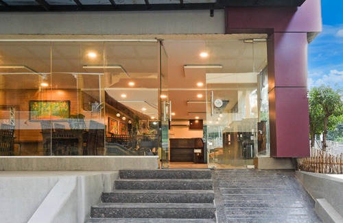 Gachibowli House | DeluxePurple Square