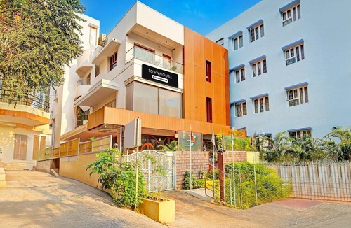 Dwaraka Nagar House | DeluxeVIJAYA RESIDENCY