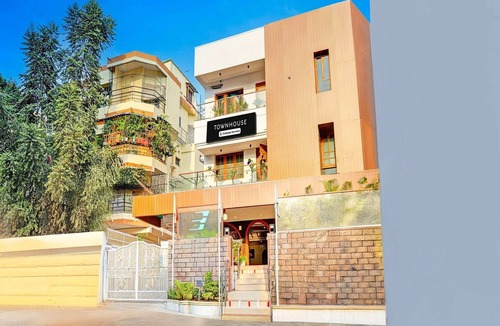 Dwaraka Nagar House | Deluxevijaya Residency