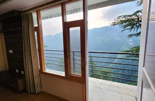 Theog Villa | DeodarBliss-Kufri hill view retreat