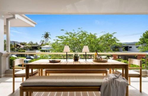 Palm Beach House | Designer Retreat Meets Vibrant Beachside Living