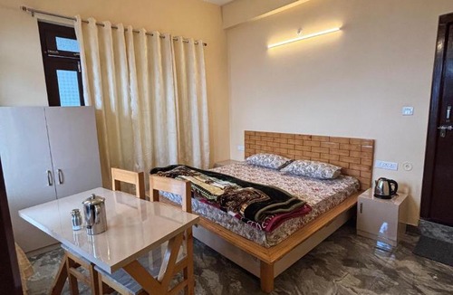 Munsyari House | Dhana Homestay Munsyari