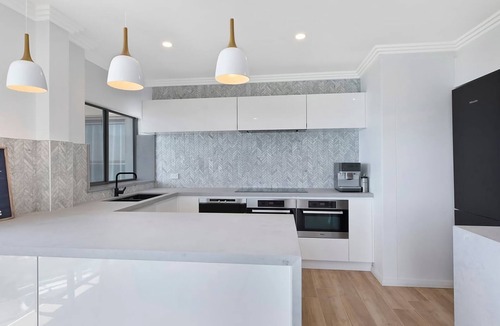 The Entrance Apartment | Dolphin Court Penthouse