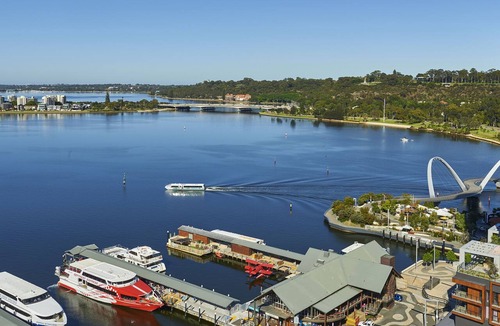 Perth Central Business District Hotel | DoubleTree by Hilton Perth Waterfront