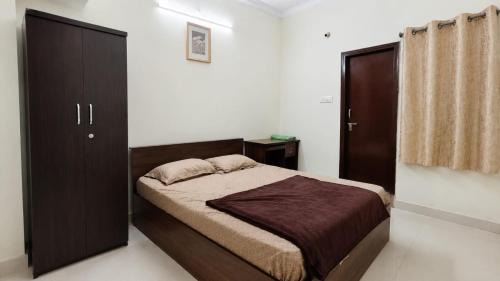 Hyderabad Apartment | Dumzy's Bungalow