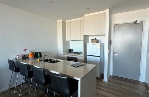 Eastgardens Apartment | Eastern Suburbs APT near Beach and Shopping mall