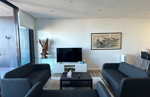 Eastgardens Apartment | Eastern Suburbs APT near Beach and Shopping mall