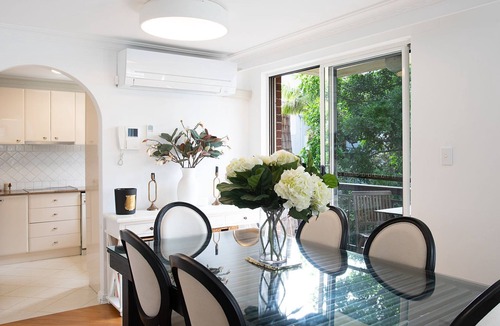 Bellevue Hill Apartment | Eastside Calm, Bellevue Hill