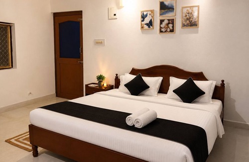 Orissa Hotel | Eco FarmVilla - Chilka Puri